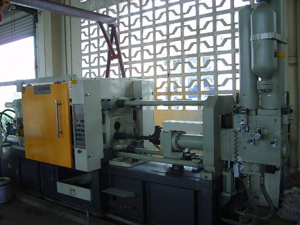 200T壓鑄機(jī)
